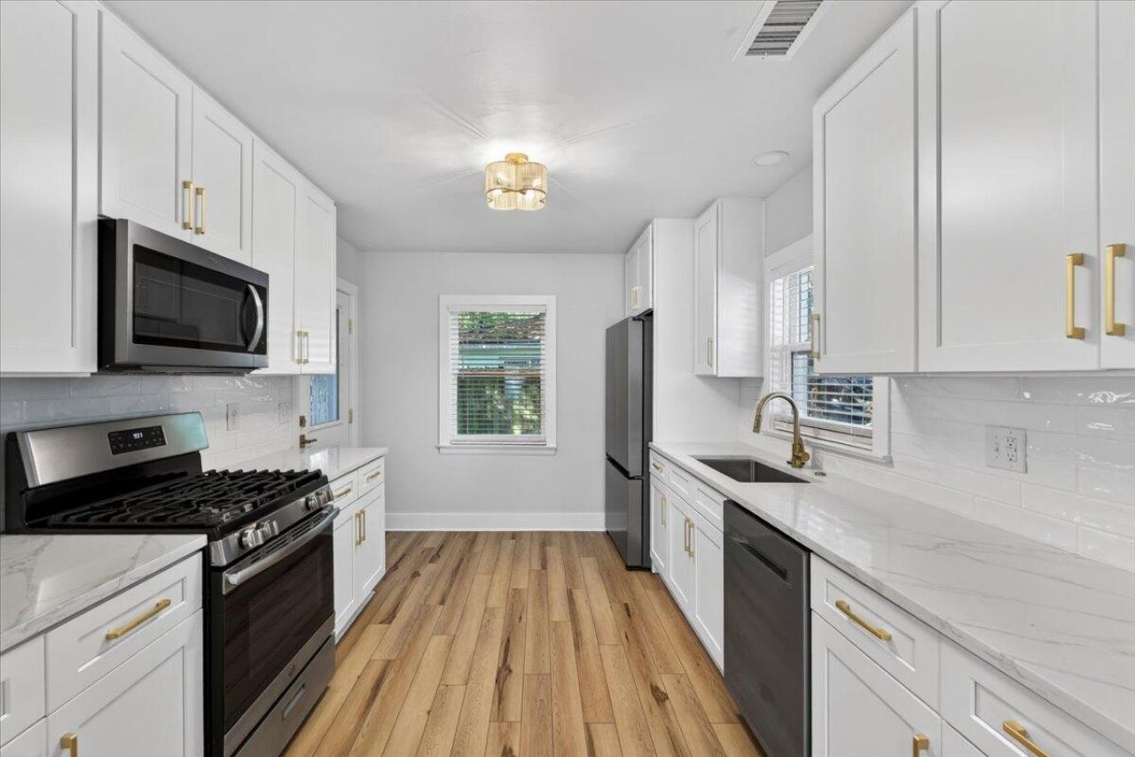 1757 Skinner Avenue Photo 9
