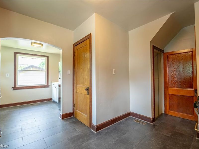 2245 Shunk Avenue , Alliance, OH 44601 Photo 11