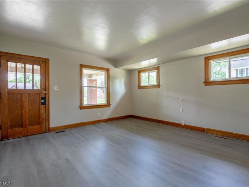 2245 Shunk Avenue , Alliance, OH 44601 Photo 3