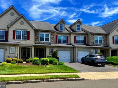 204 CARRINGTON COURT, WARWICK, PA 18974