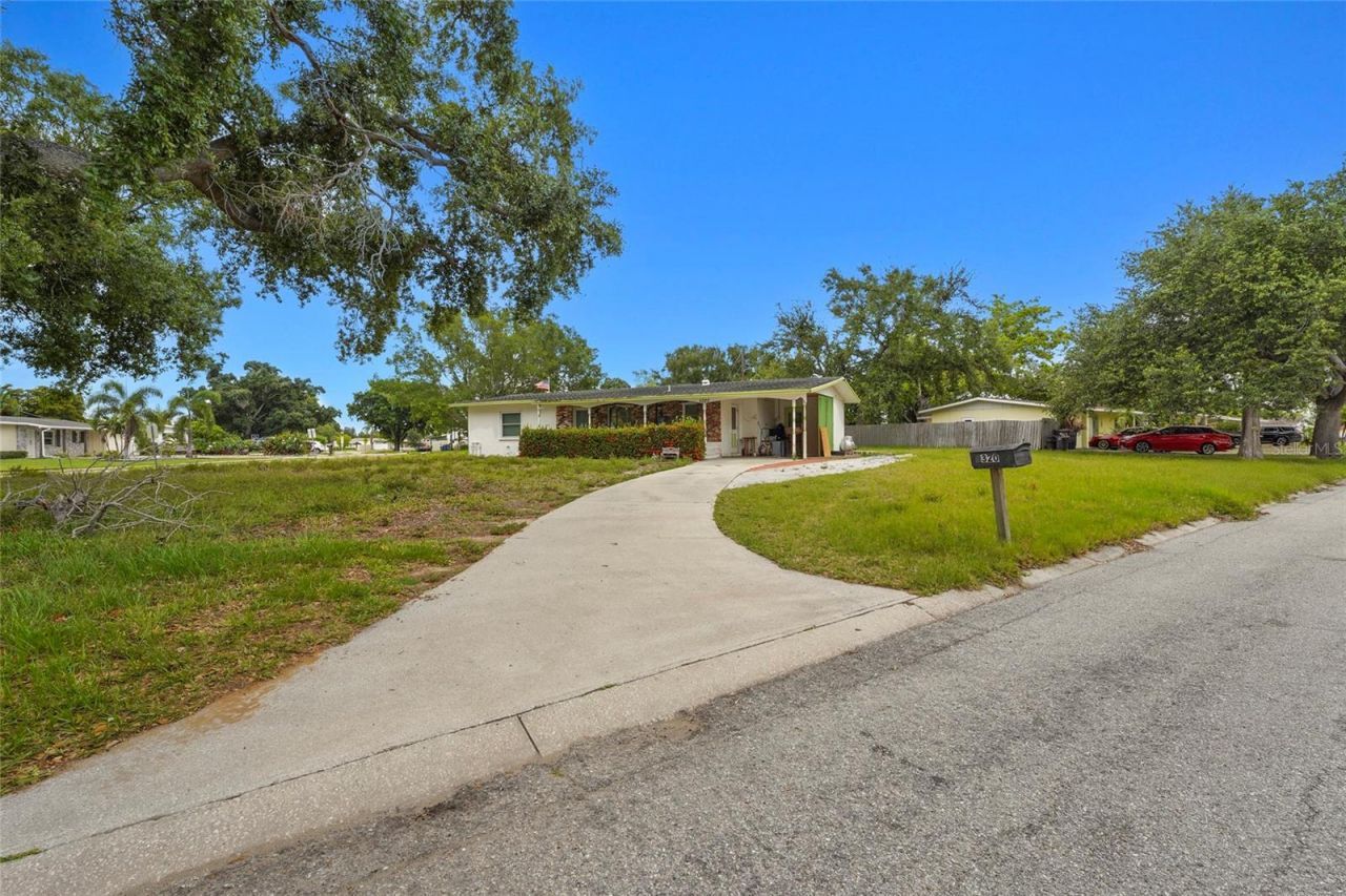 5320 41st Avenue W, Bradenton, FL 34209 Photo