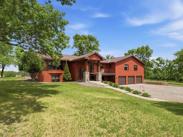 23801 County Road 9 NE, New London, MN 56273