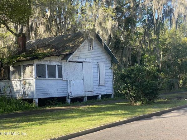 705 OLIVE Street, Palatka, FL 32177