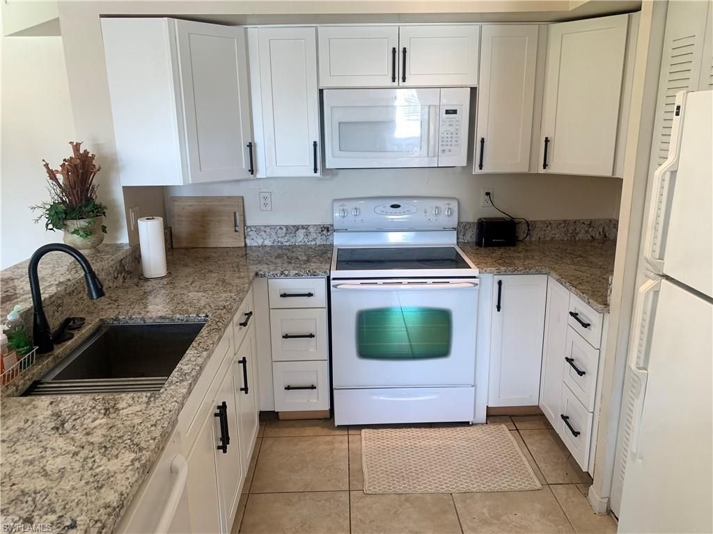 1275 Wildwood Lakes Blvd , Unit 2-108, Naples, FL 34104 Photo