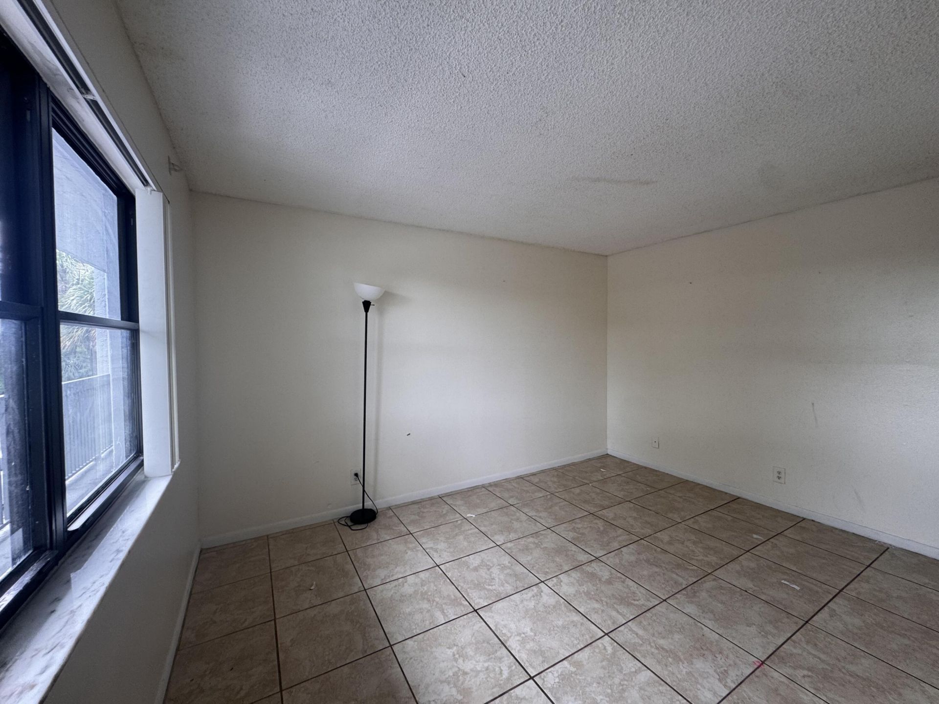 2050 N Congress Avenue, Unit 207, West Palm Beach, FL 33401 Photo