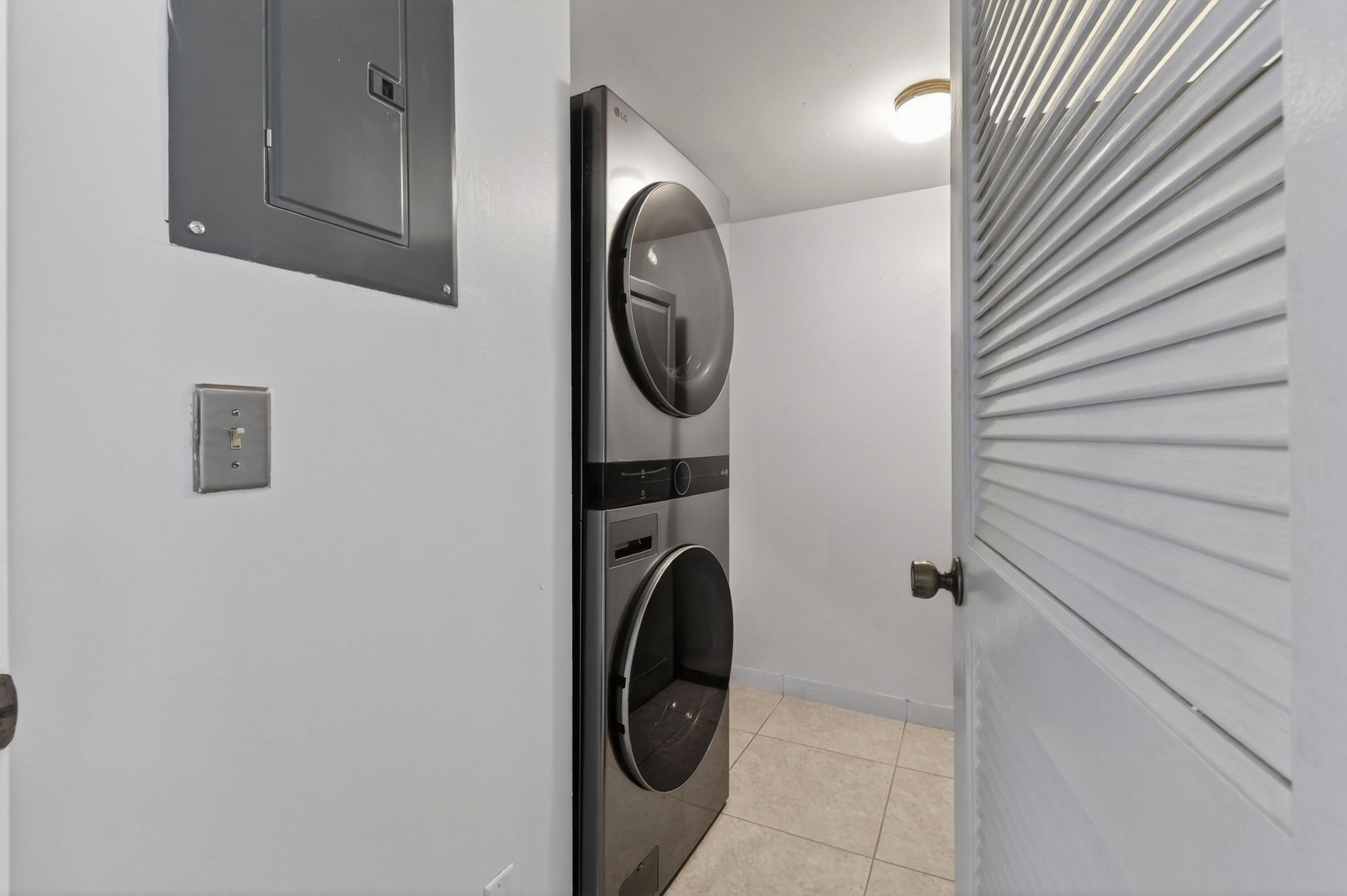 3594 Alder Drive, Unit F2, West Palm Beach, FL 33417 Photo