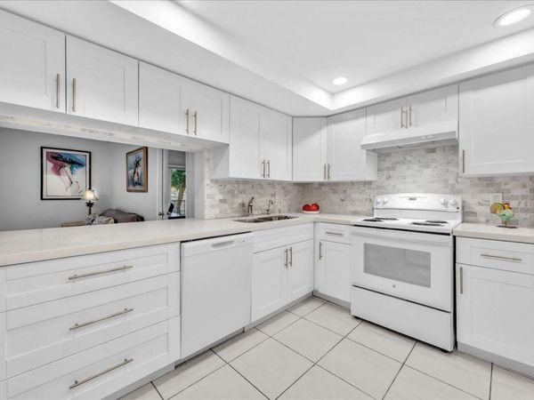 3909 N Ocean Boulevard, Unit 113, Fort Lauderdale, FL 33308