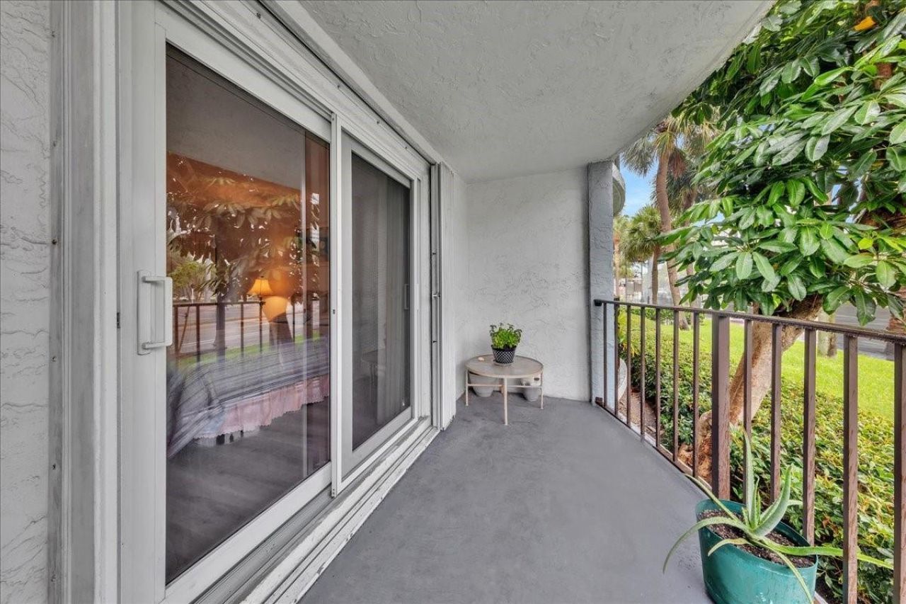 3909 N Ocean Boulevard, Unit 113, Fort Lauderdale, FL 33308 Photo