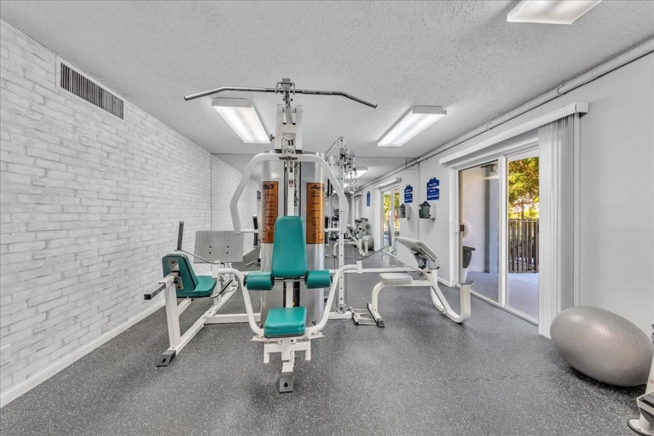 3909 N Ocean Boulevard, Unit 113, Fort Lauderdale, FL 33308 Photo