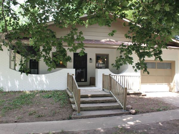 21 Ash Street , Weldon, IL 61882