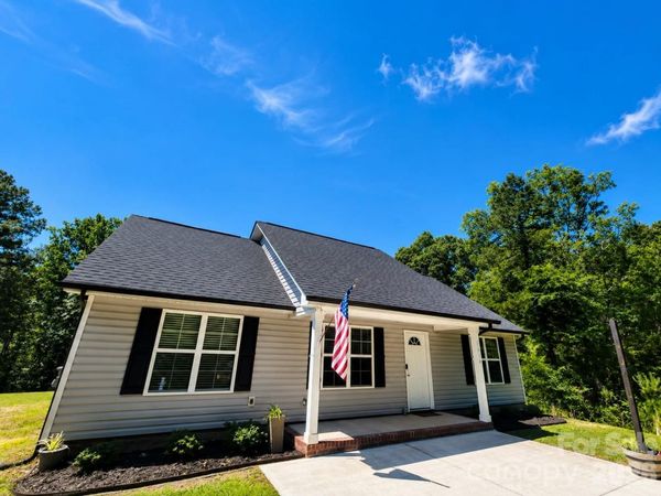 1400 Independence Square , Kannapolis, NC 28081