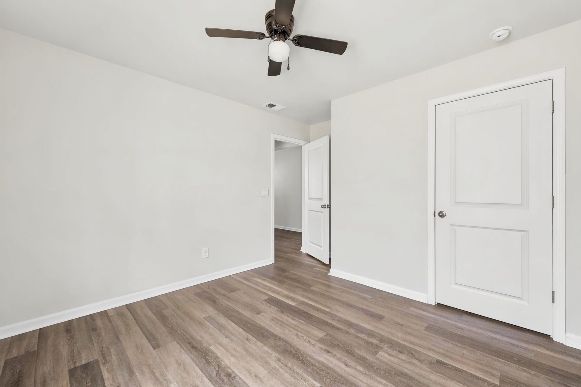 250 Hollandbush Dr.  Photo 12