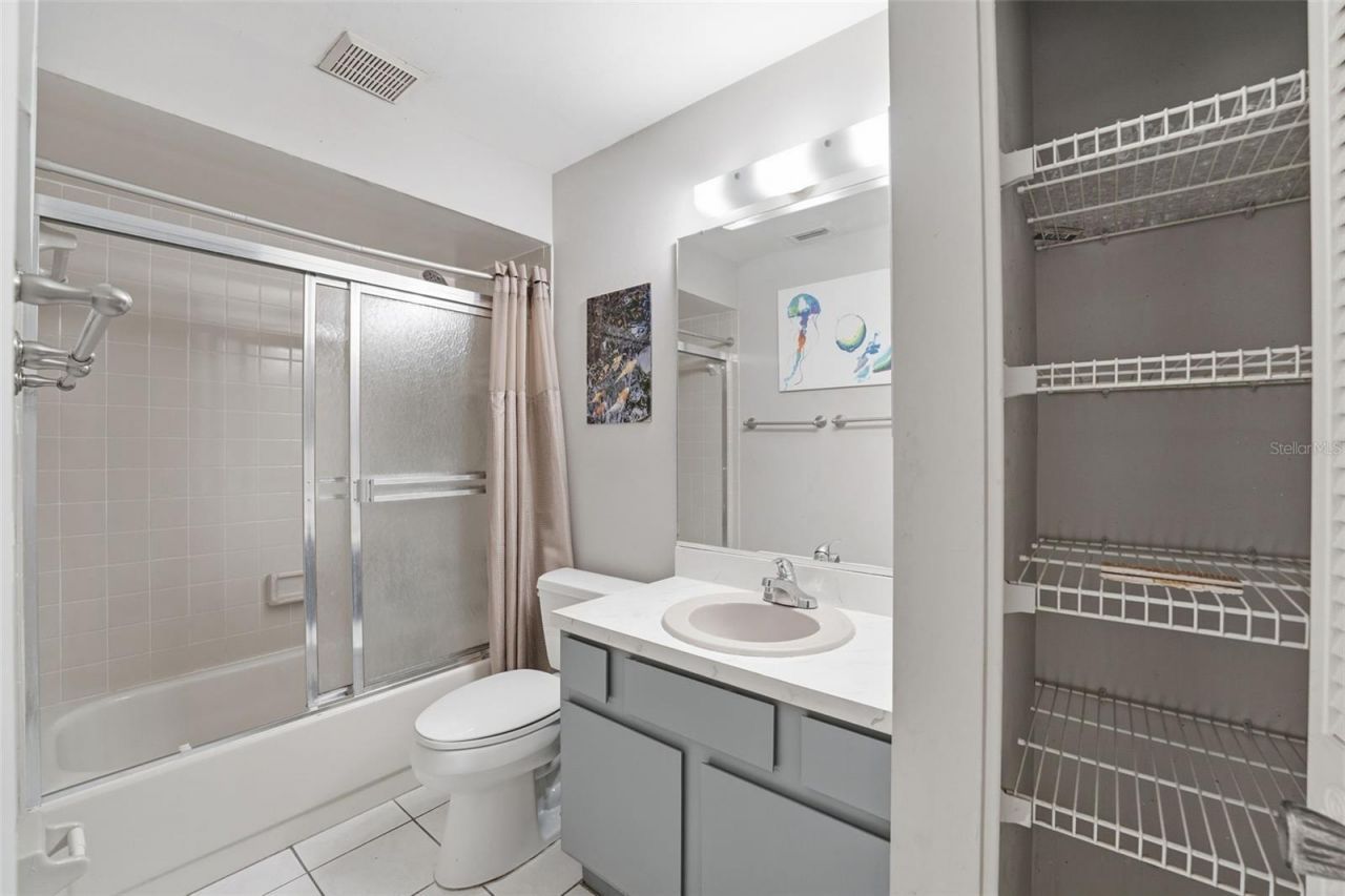 5080 Barrington Circle, Unit 3102, Sarasota, FL 34234 Photo