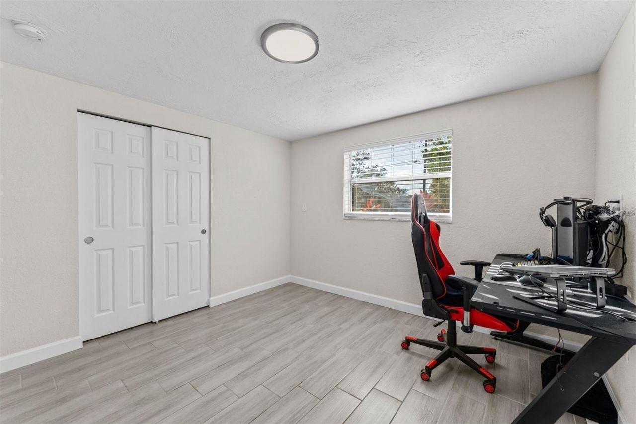 5501 Denver Street Ne, Saint Petersburg, FL 33703 Photo
