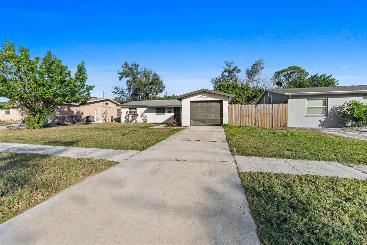 5501 Denver Street Ne, Saint Petersburg, FL 33703 Photo