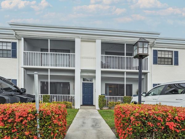 160 Cypress Club Drive, Unit 612, Pompano Beach, FL 33060