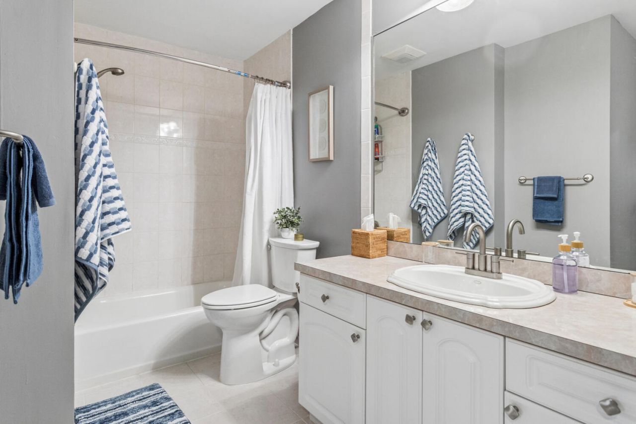 160 Cypress Club Drive, Unit 612, Pompano Beach, FL 33060 Photo
