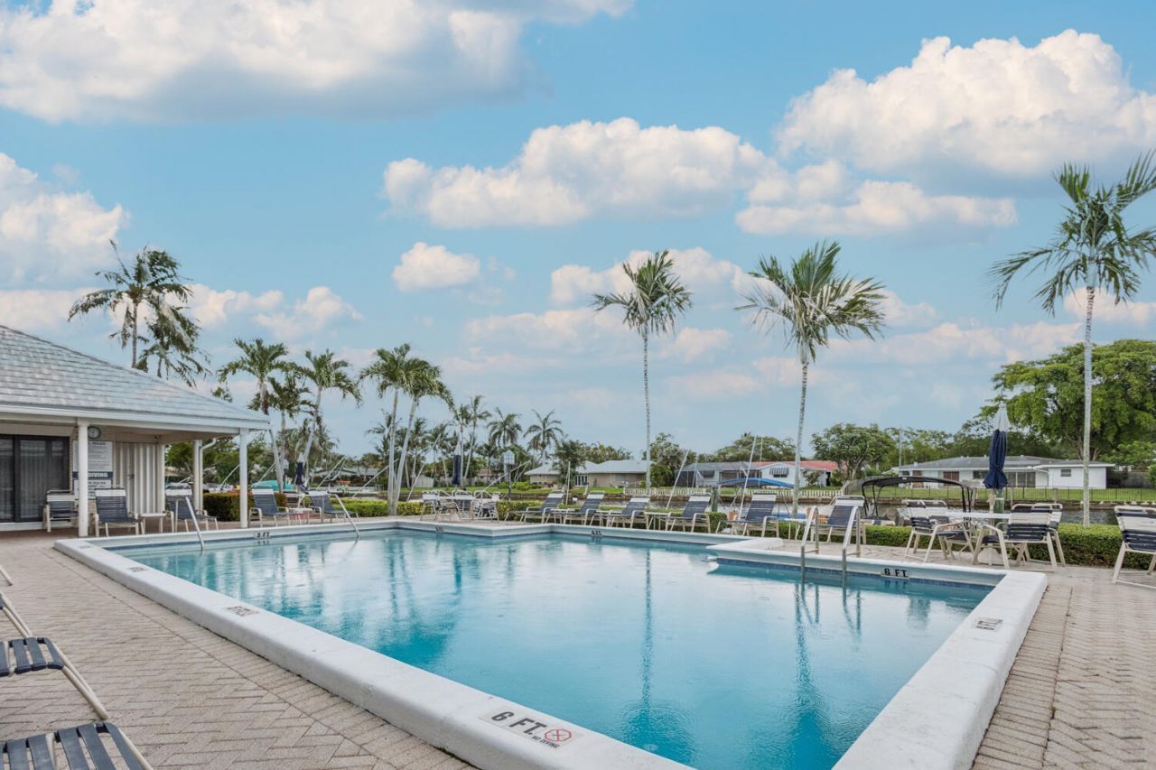 160 Cypress Club Drive, Unit 612, Pompano Beach, FL 33060 Photo