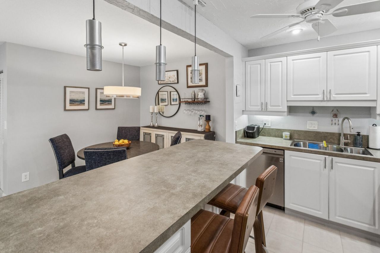 160 Cypress Club Drive, Unit 612, Pompano Beach, FL 33060 Photo