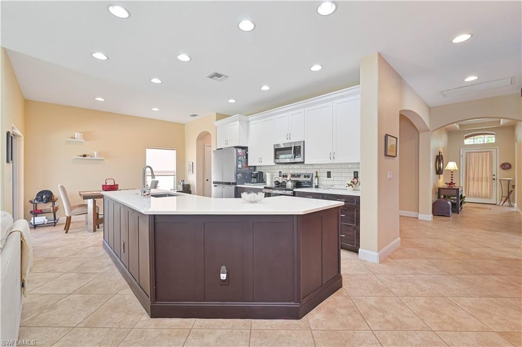 8701 Banyan Bay Blvd , Fort Myers, FL 33908 Photo