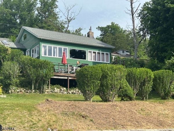 138 Lakeside Dr, West, Liberty, NJ 07823