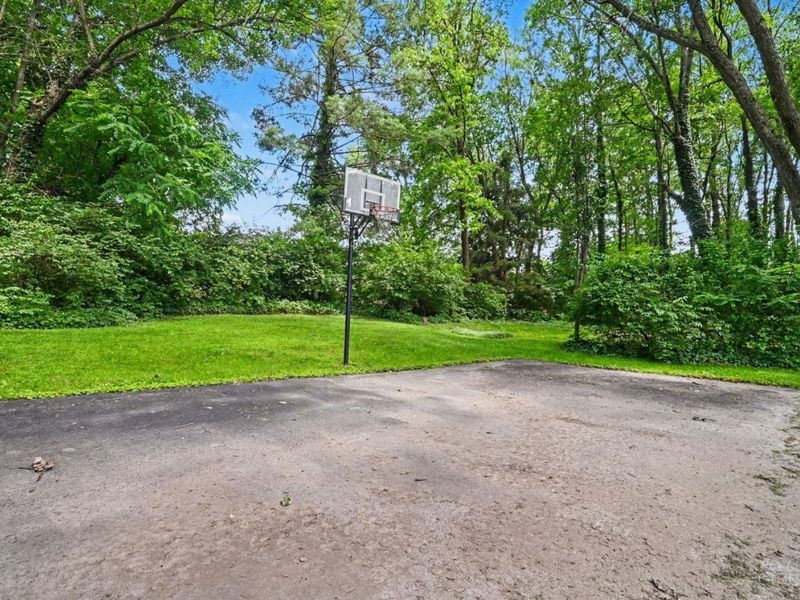 603 Woodsway Drive, Miami Twp, OH 45140 Photo 10