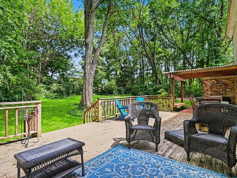 603 Woodsway Drive, Miami Twp, OH 45140 Photo 9