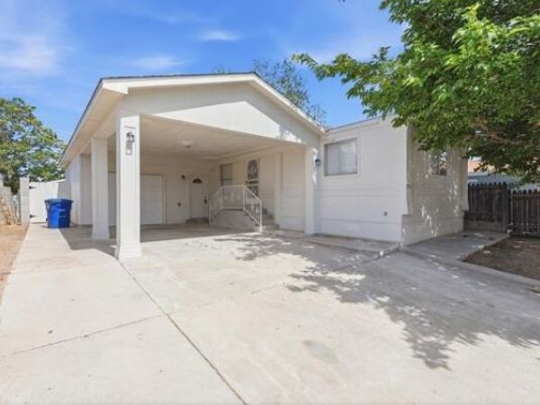 2712 Katrina Drive SW, Albuquerque, NM 87121
