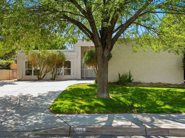 7415 Coachman Street NE, Albuquerque, NM 87109