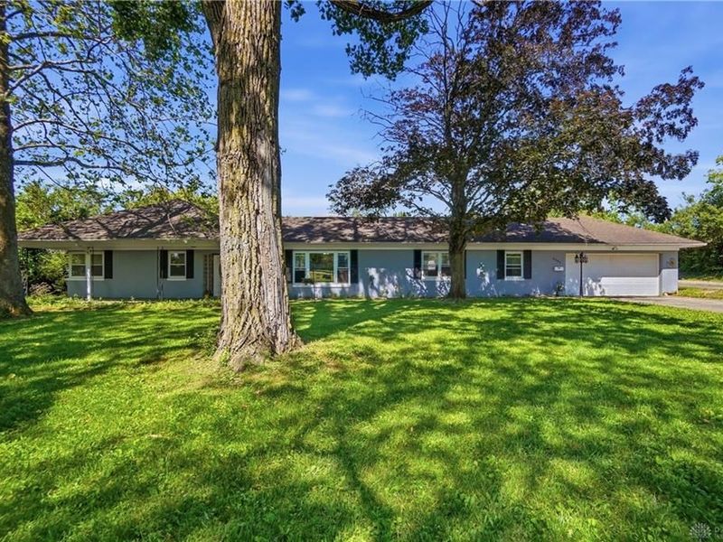 2553 Derr Road, Springfield, OH 45503 Photo 3