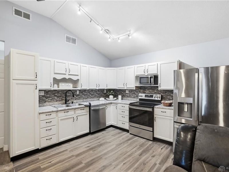 2553 Derr Road, Springfield, OH 45503 Photo 44