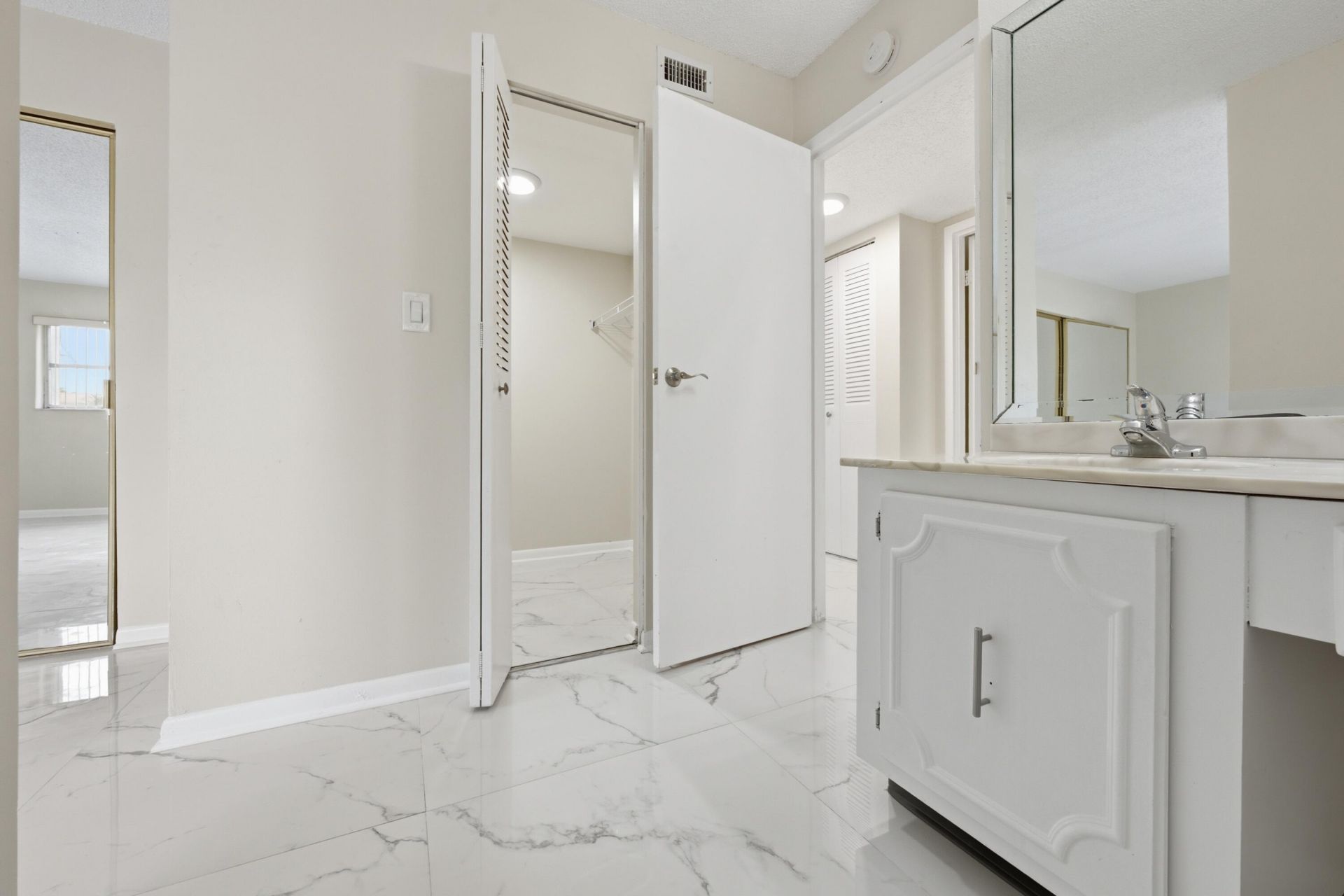 3000 Riverside Drive, Unit 201-1, Coral Springs, FL 33065 Photo
