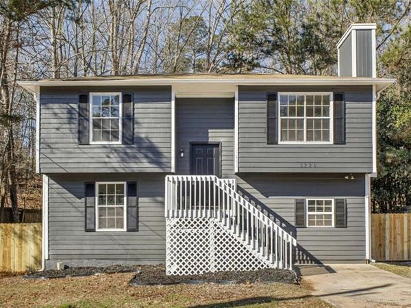 5225 Forest Downs Lane , South Fulton, GA 30349