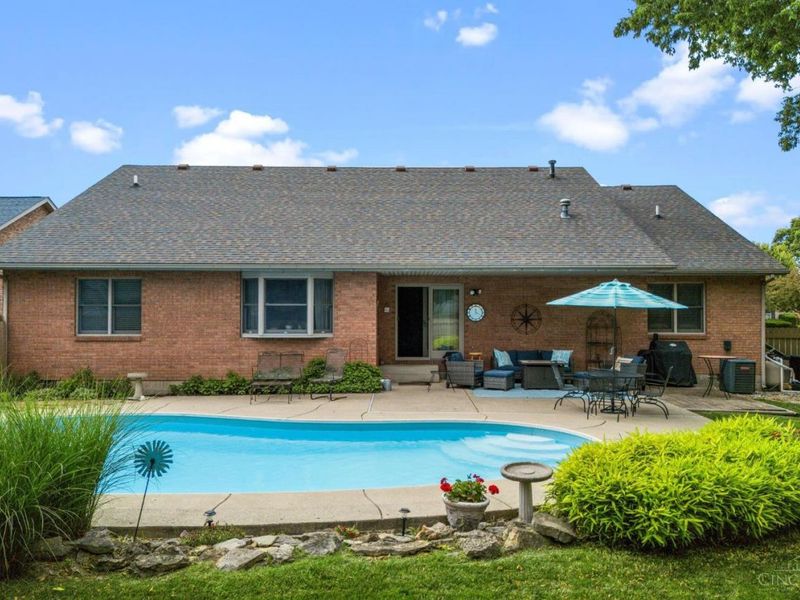 718 Kelly Drive, Wilmington, OH 45177 Photo 2