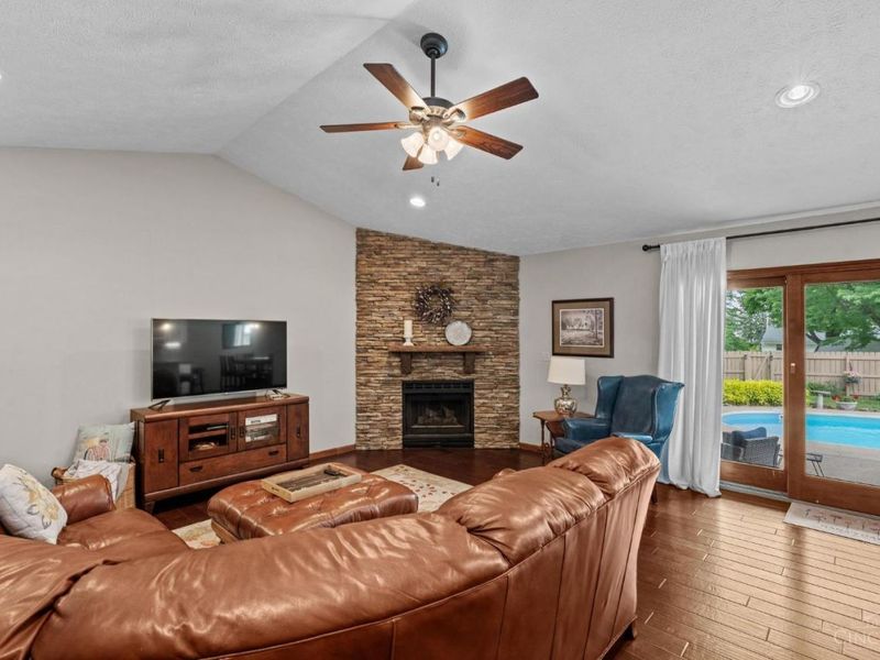 718 Kelly Drive, Wilmington, OH 45177 Photo 8