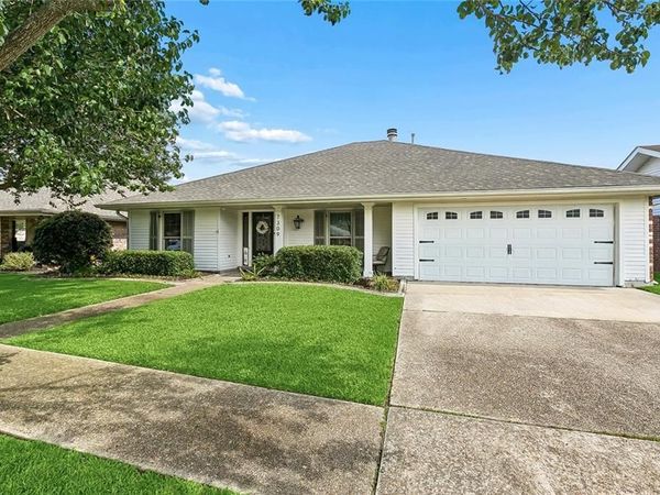 7309 WINDSOR Drive, Harahan, LA 70123