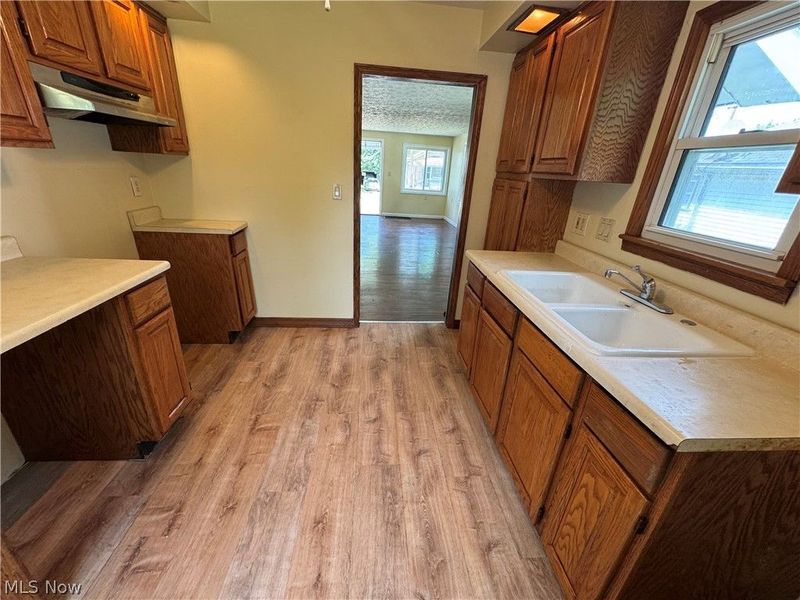 974 Wyley Avenue , Akron, OH 44306 Photo 10