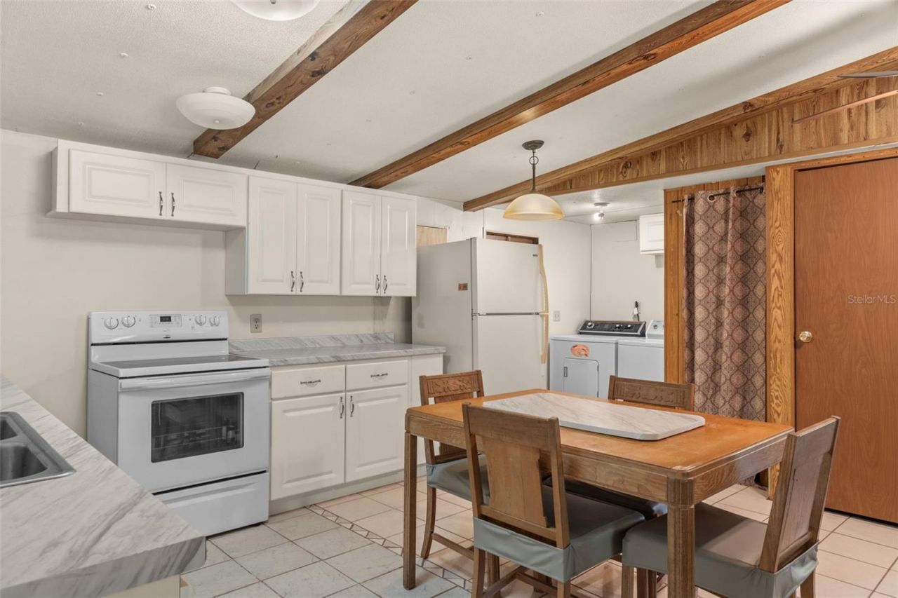 3909 S Cedar Terrace, Homosassa, FL 34448 Photo
