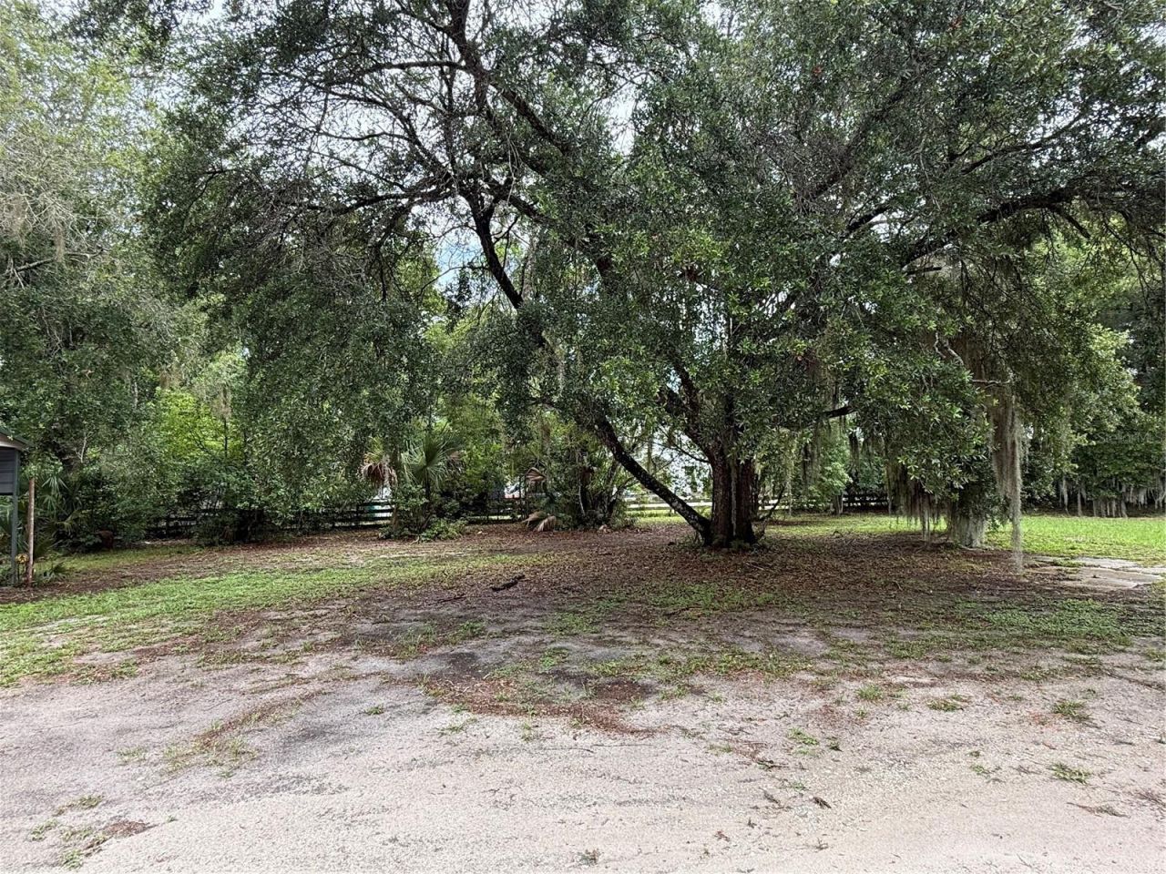 110 N Volusia Avenue , Pierson, FL 32180 Photo