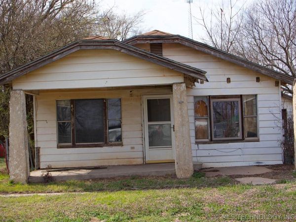 706 S Layton , Earlsboro, OK 74840