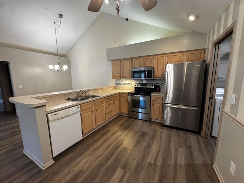 5778 Ravine Creek Drive, Unit 15, Grove City, OH 43123 Photo 8