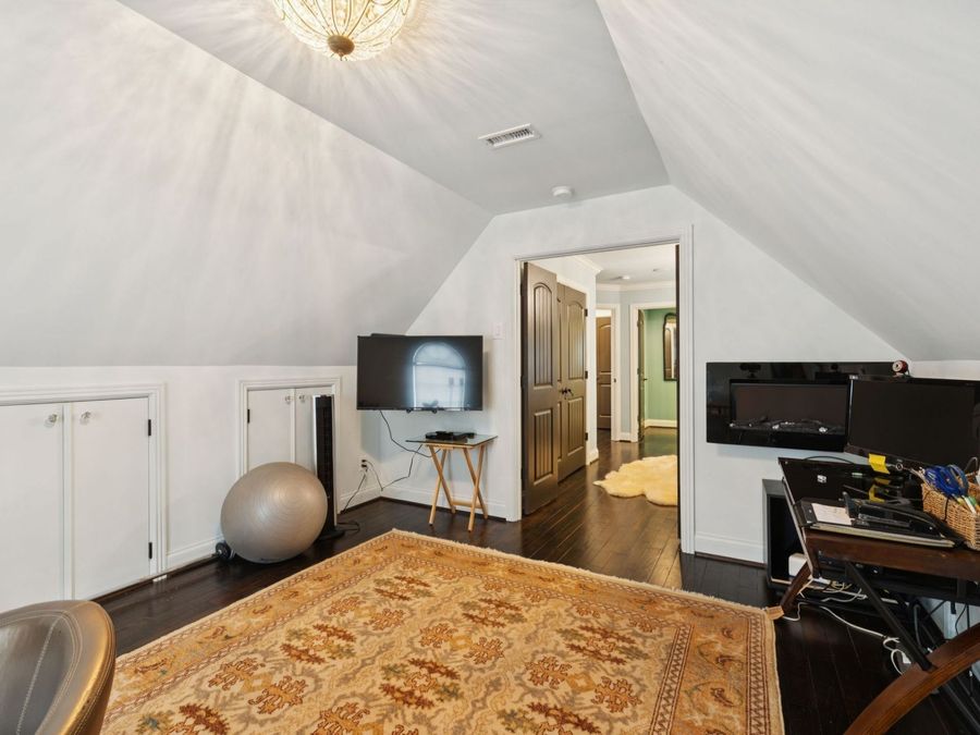 Property Image 43