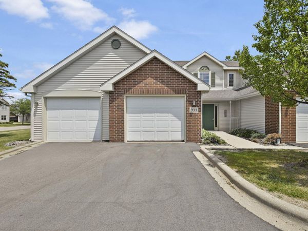 933 Park Street, Unit 101, Oregon, WI 53575