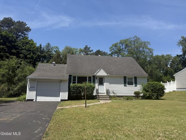 11 Alvina Boulevard, Albany, NY 12203