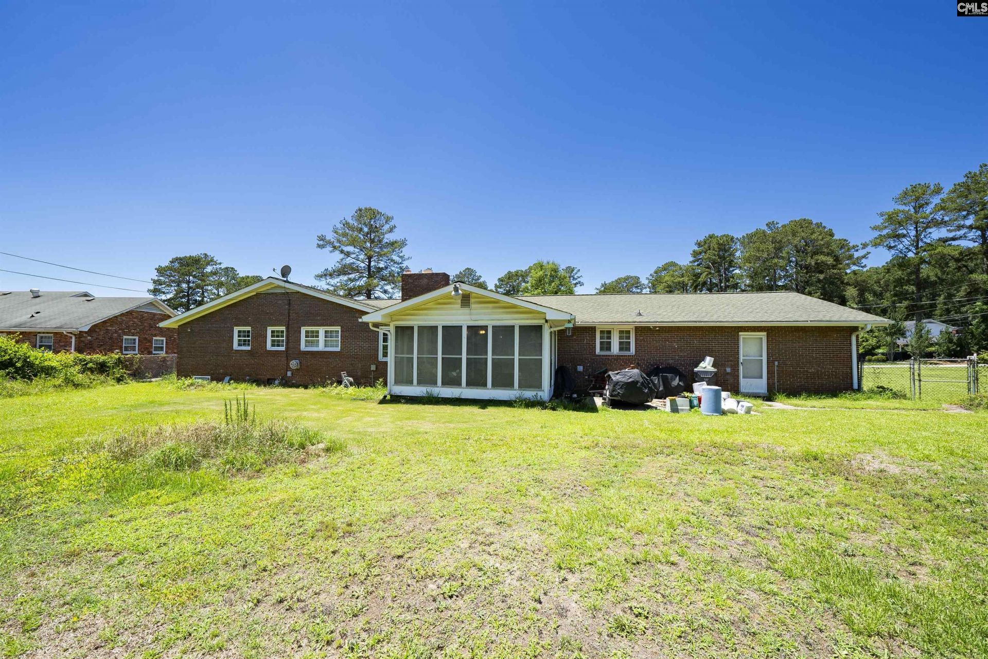 126 Burnsdowne Road  Photo 33