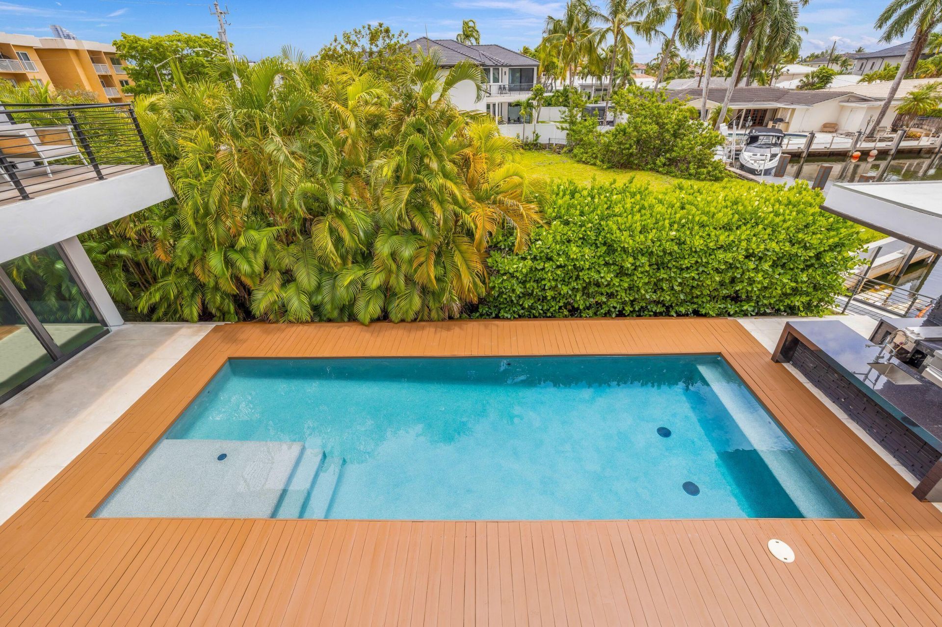 3462 NE 171st Street, North Miami Beach, FL 33160 Photo