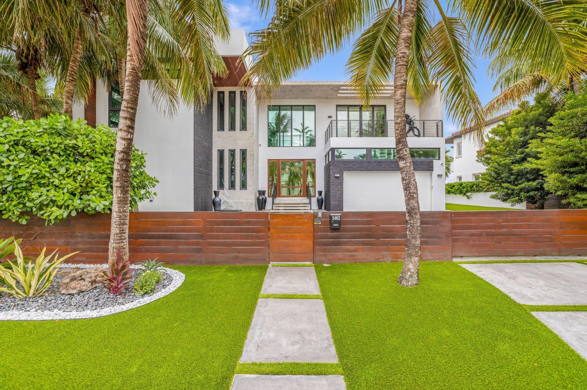3462 NE 171st Street, North Miami Beach, FL 33160 Photo