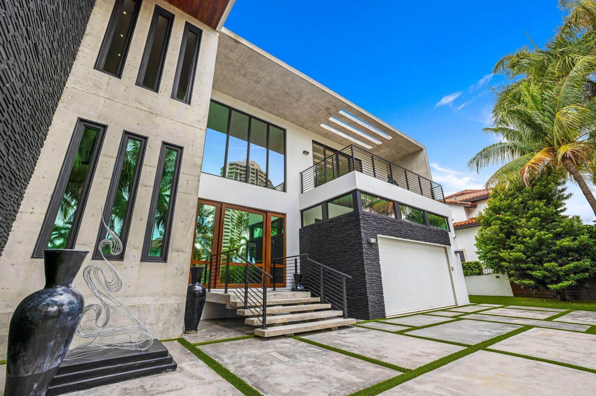 3462 NE 171st Street, North Miami Beach, FL 33160 Photo