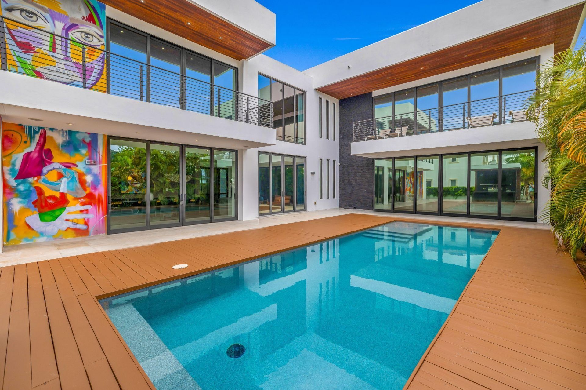 3462 NE 171st Street, North Miami Beach, FL 33160 Photo