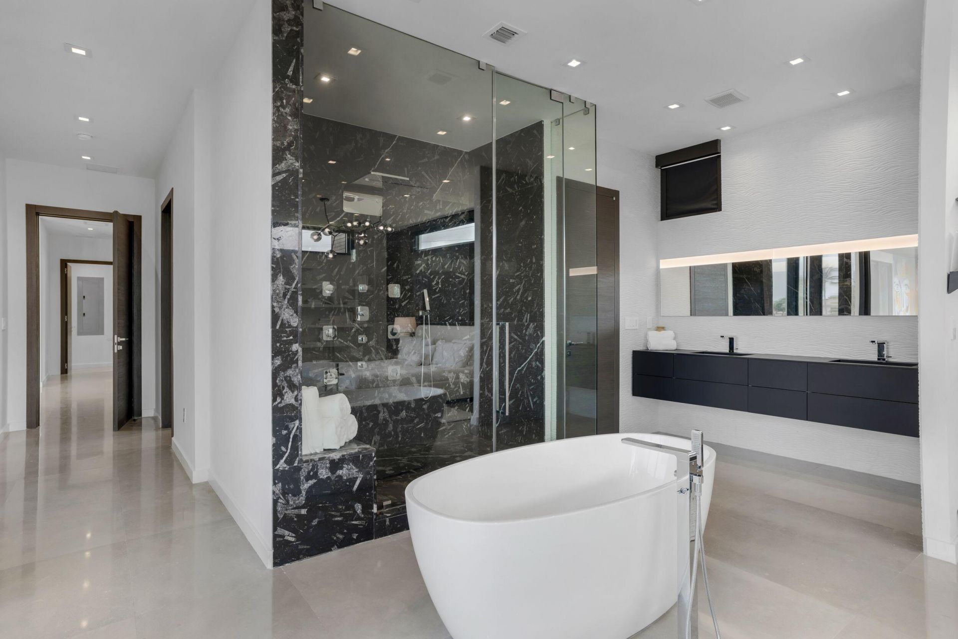 3462 NE 171st Street, North Miami Beach, FL 33160 Photo